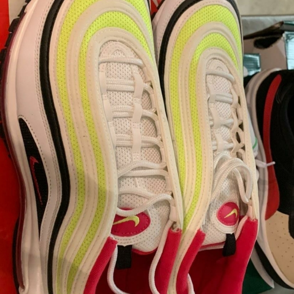 TENNIS SHOES - Picture 12 of 16